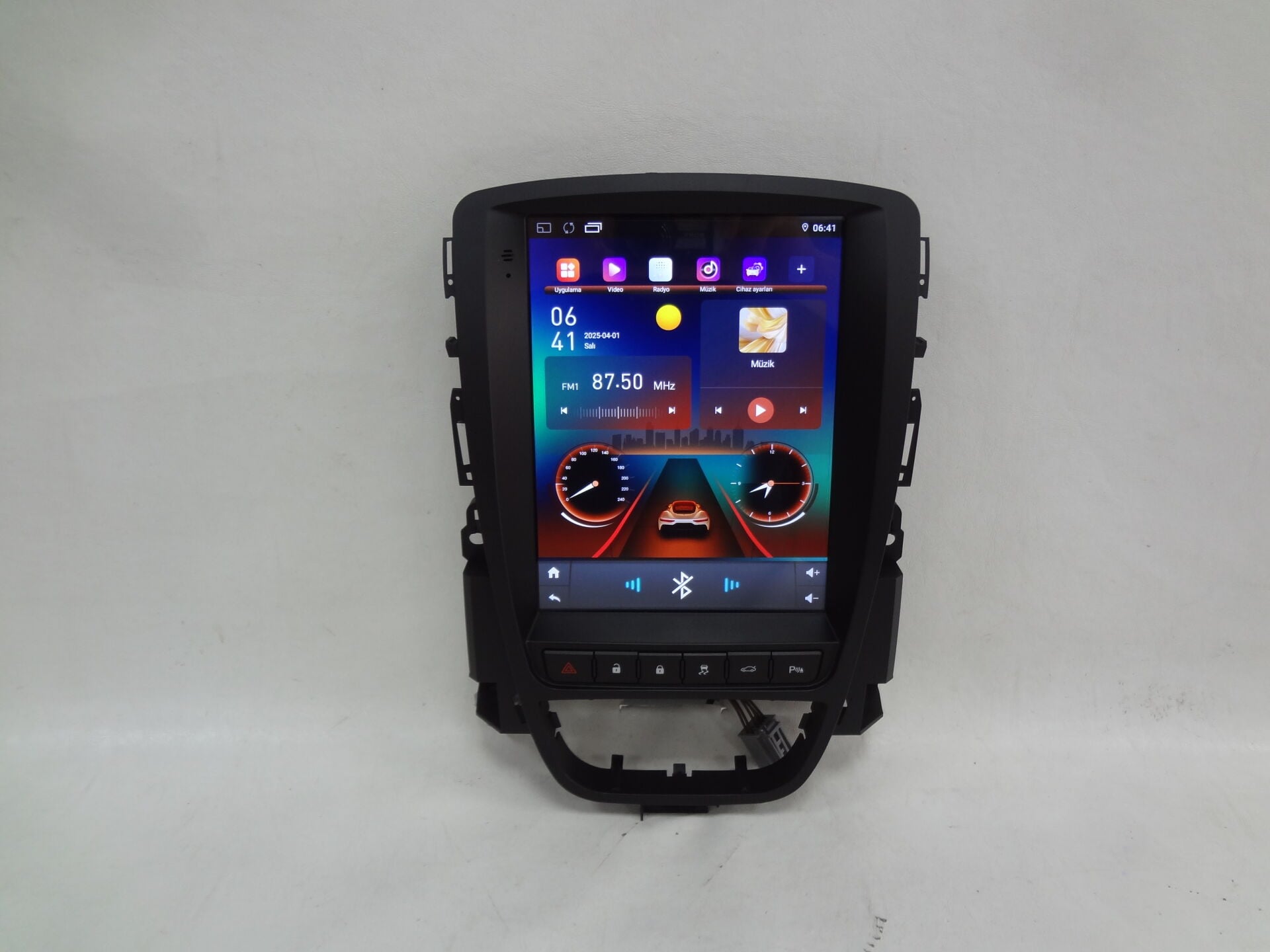 Navix V8 Turbo Opel Astra J Tesla 9.7 inç Android 15 CarPlay Android Auto Multimedya 4+64