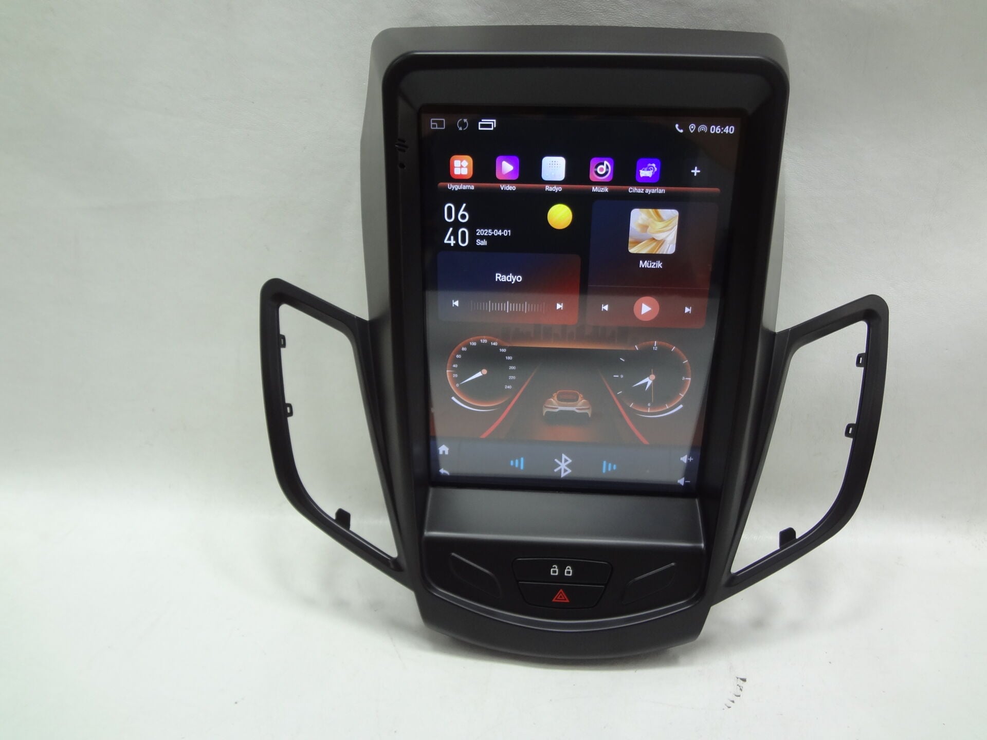 Navix V8 Turbo Ford Fiesta Uyumlu Tesla 9.7 inç Android 15 CarPlay Android Auto Multimedya